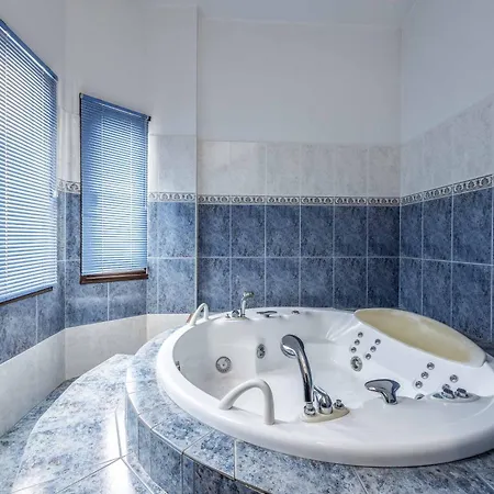 Thalassa Аргака