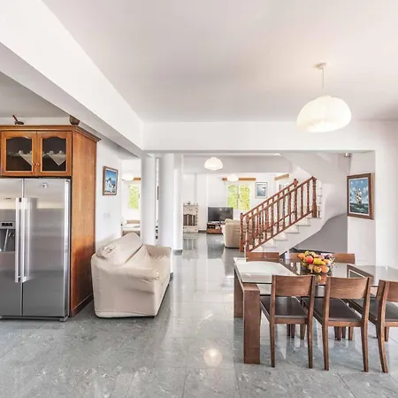 Вилла Thalassa *